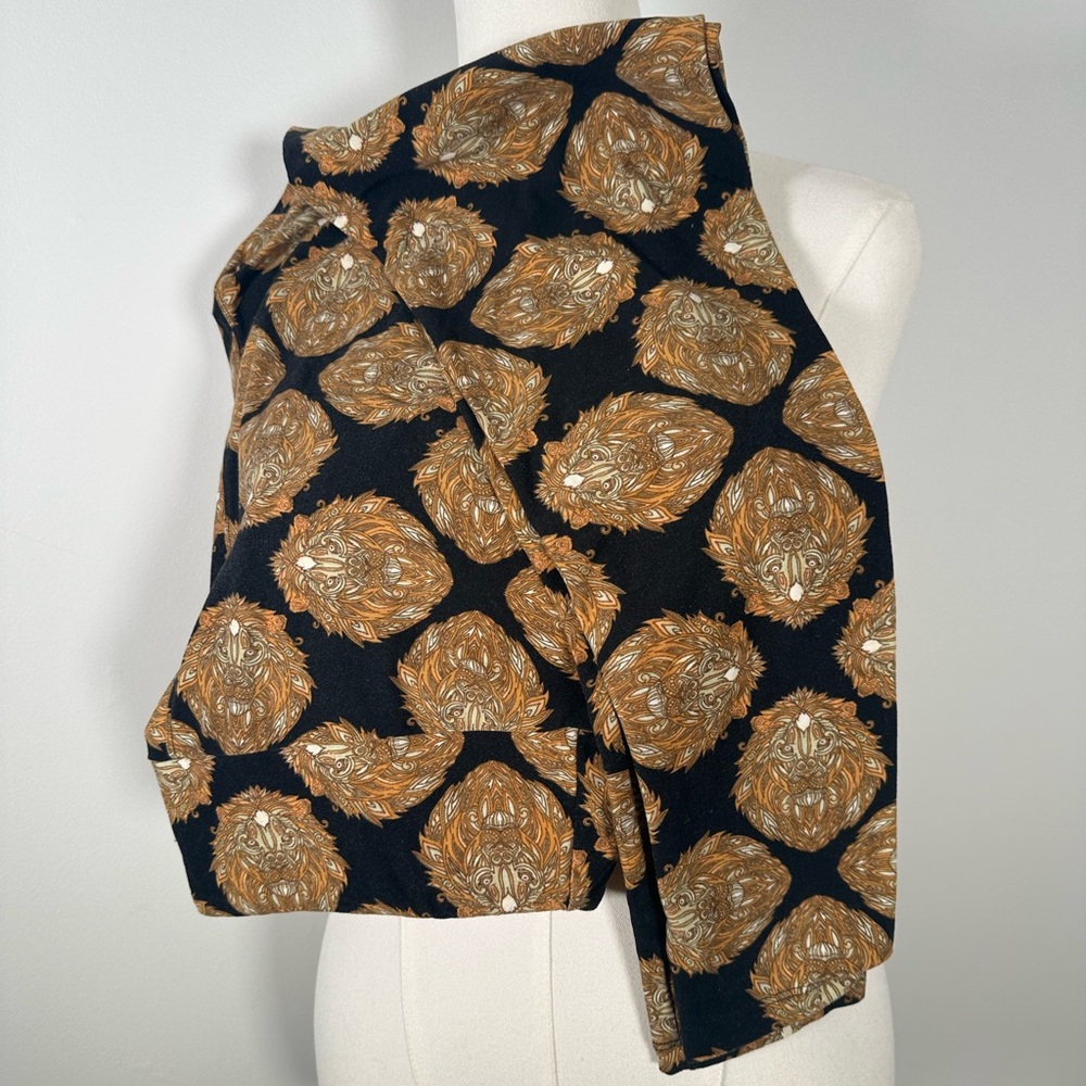 LuLaRoe Black and Brown Lion Floral Design
